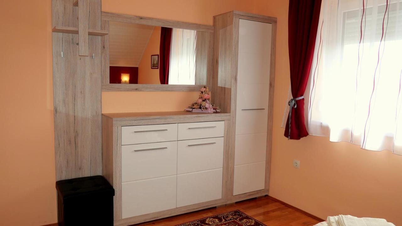 Papp Apartmanház Apartman Vonyarcvashegy Kültér fotó