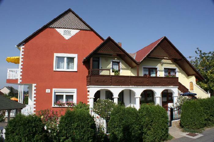 Papp Apartmanház Apartman Vonyarcvashegy Kültér fotó